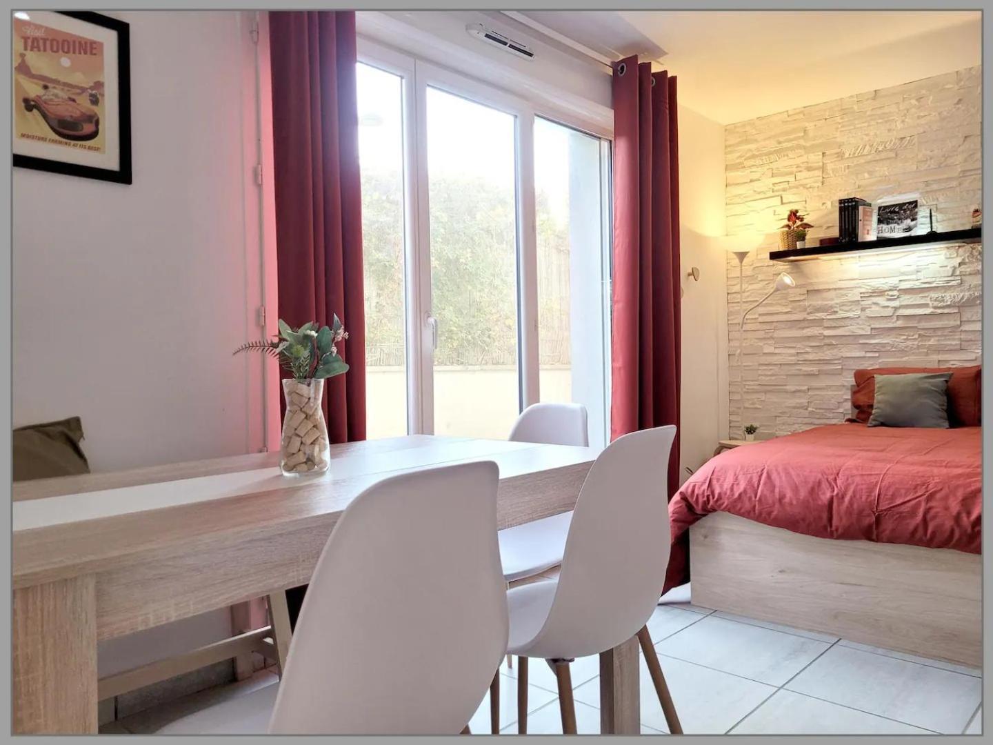 Appartement Avec Salle De Jeux Privee,10Min De Disney Transport En Commun 6 Couchages Chanteloup-en-Brie Exteriör bild